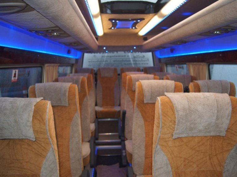 mercedes-benz-sprinter-2013-8