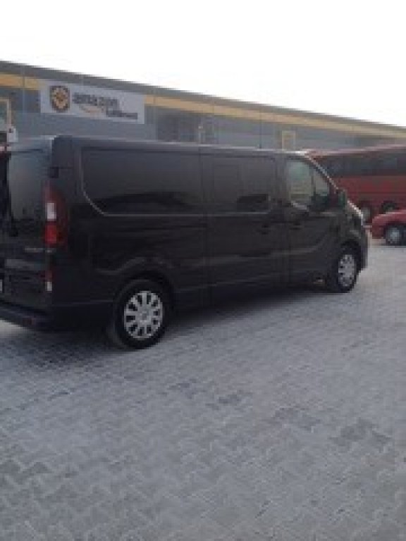 renault-trafic-09