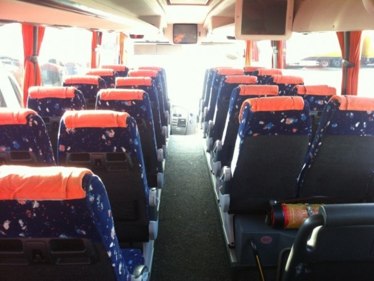 scania-irizar-new-century-2009-7